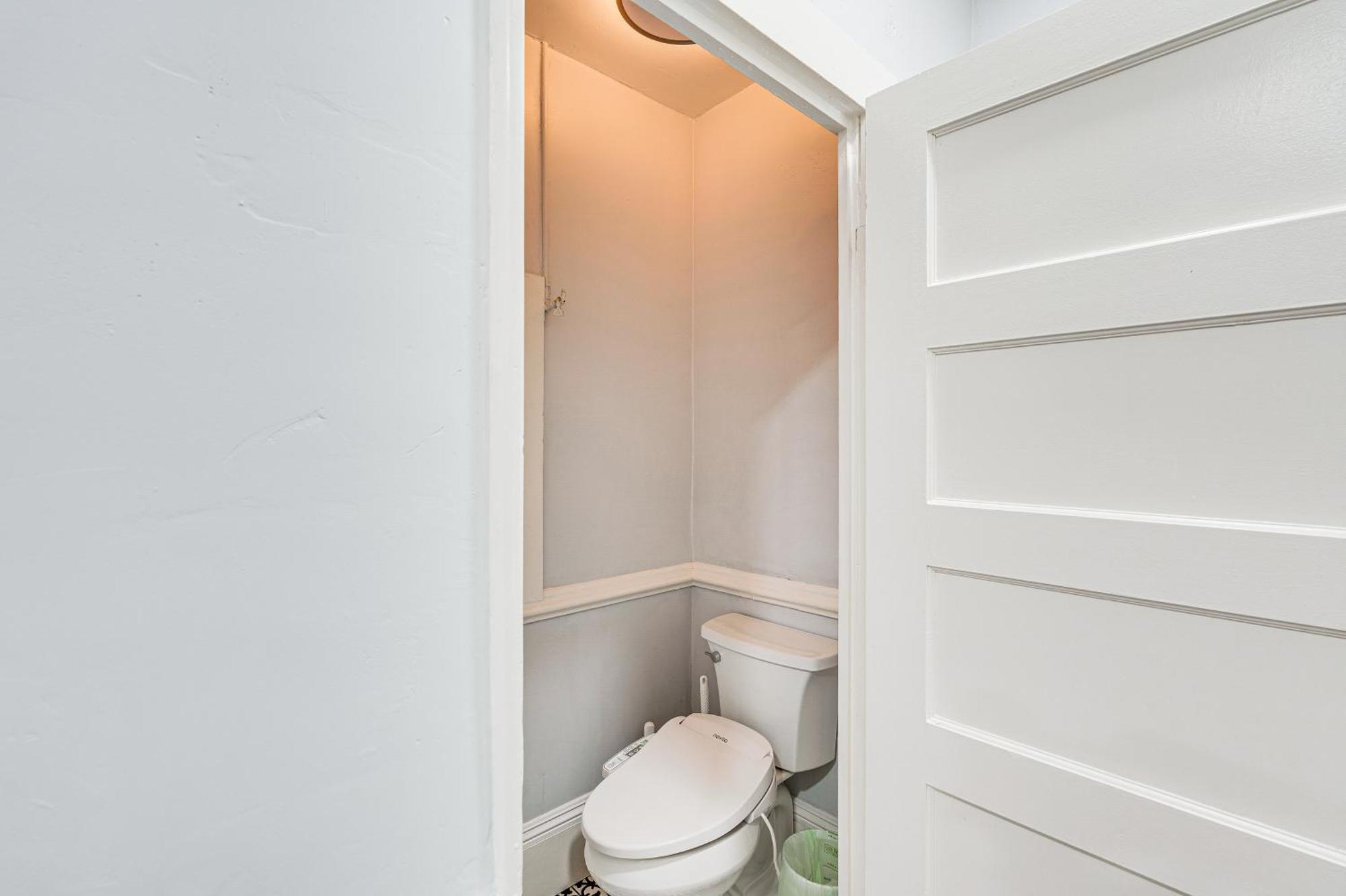 Bright Woodland Apartment Walk To Main Street Extérieur photo