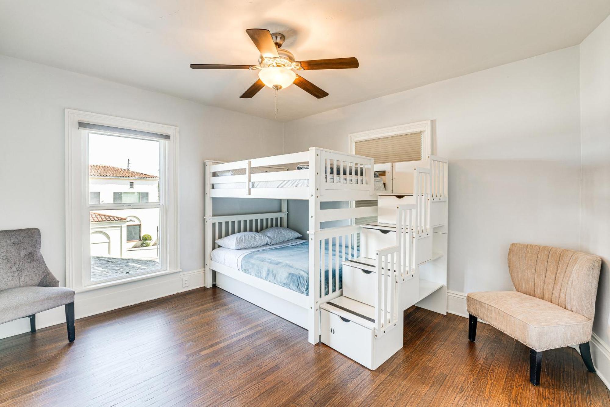 Bright Woodland Apartment Walk To Main Street Extérieur photo