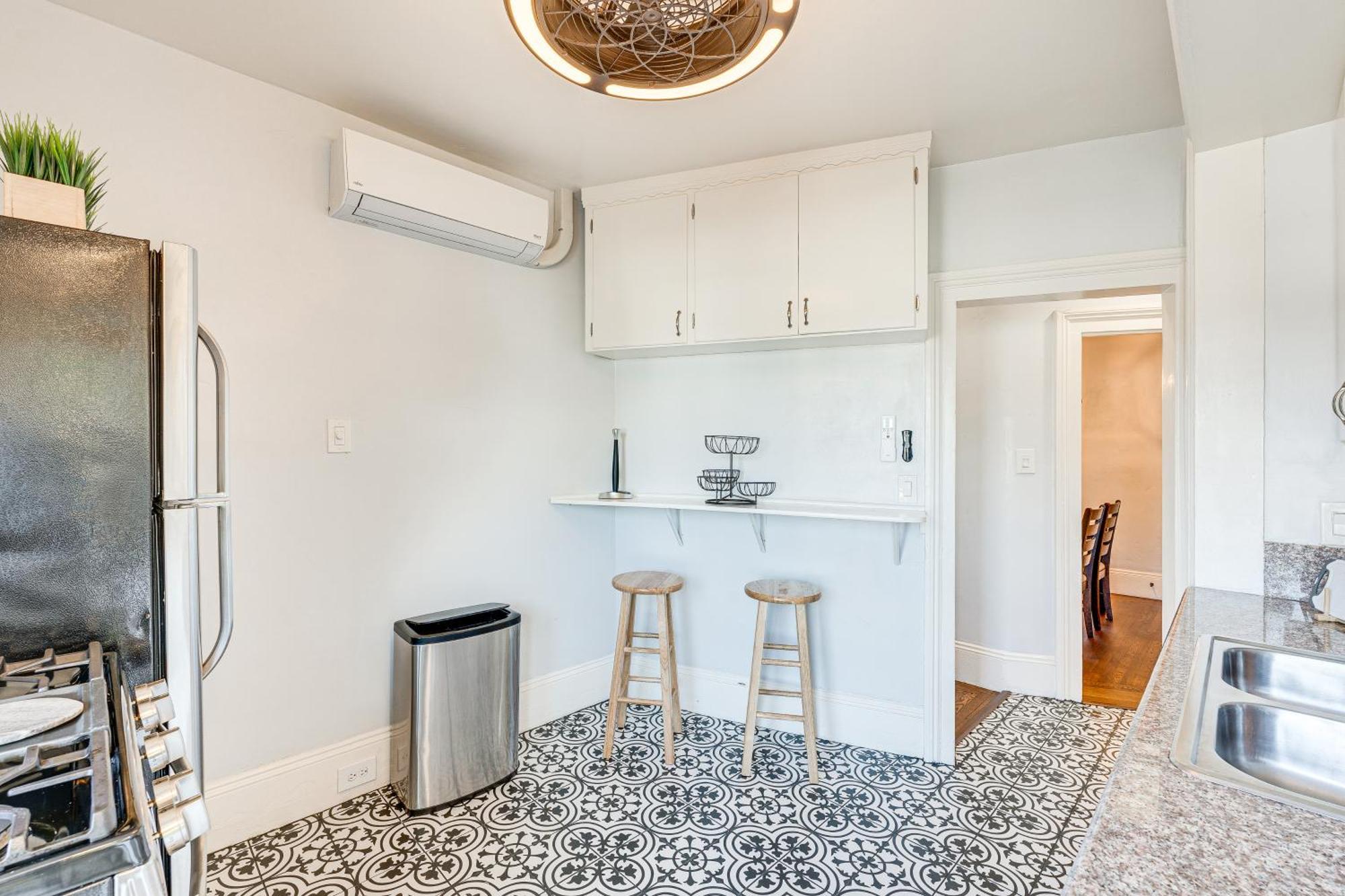 Bright Woodland Apartment Walk To Main Street Extérieur photo