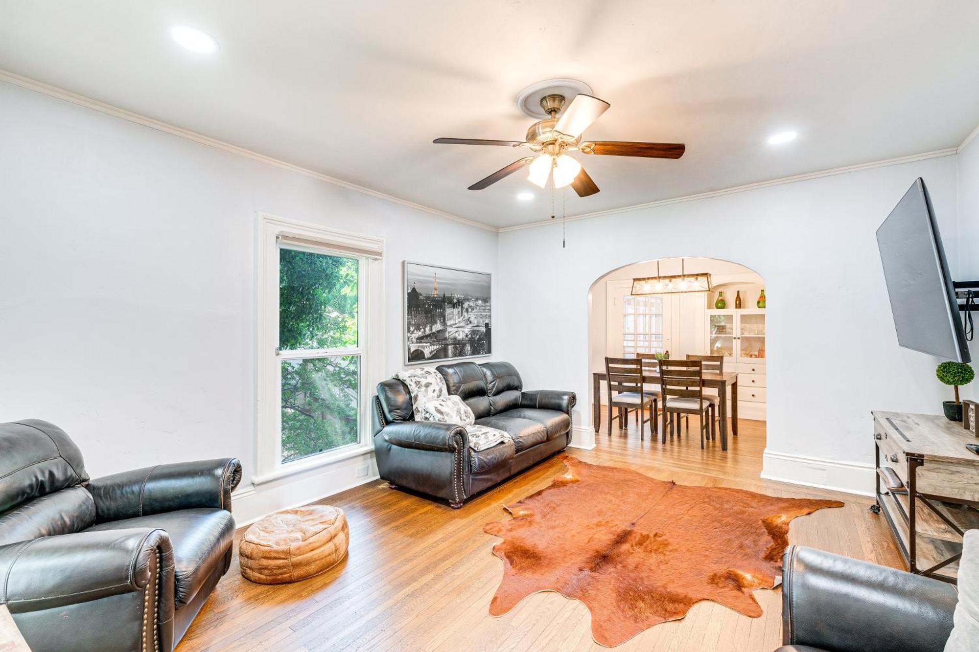 Bright Woodland Apartment Walk To Main Street Extérieur photo
