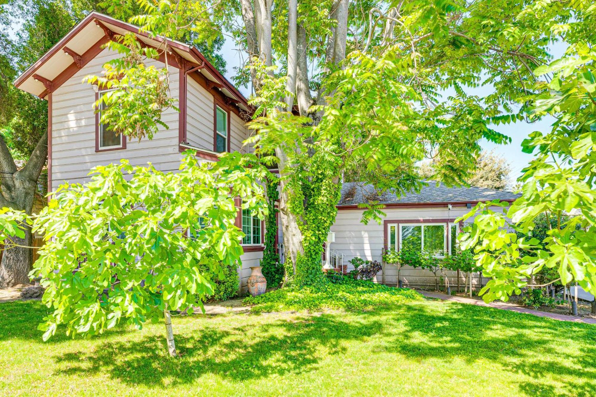 Bright Woodland Apartment Walk To Main Street Extérieur photo
